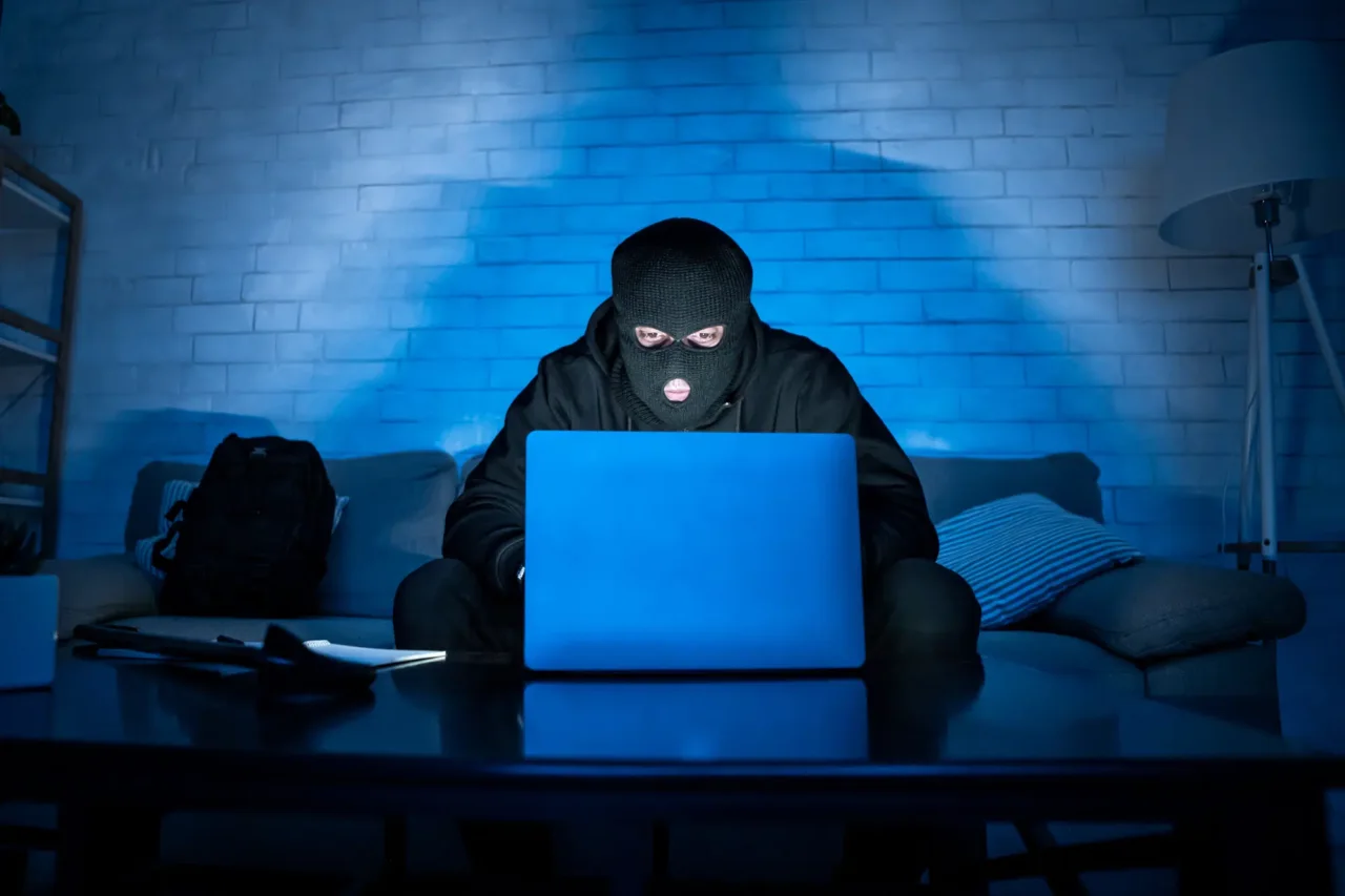 Il trucco semplice per non essere mai truffato online che i malfattori non vogliono che tu sappia