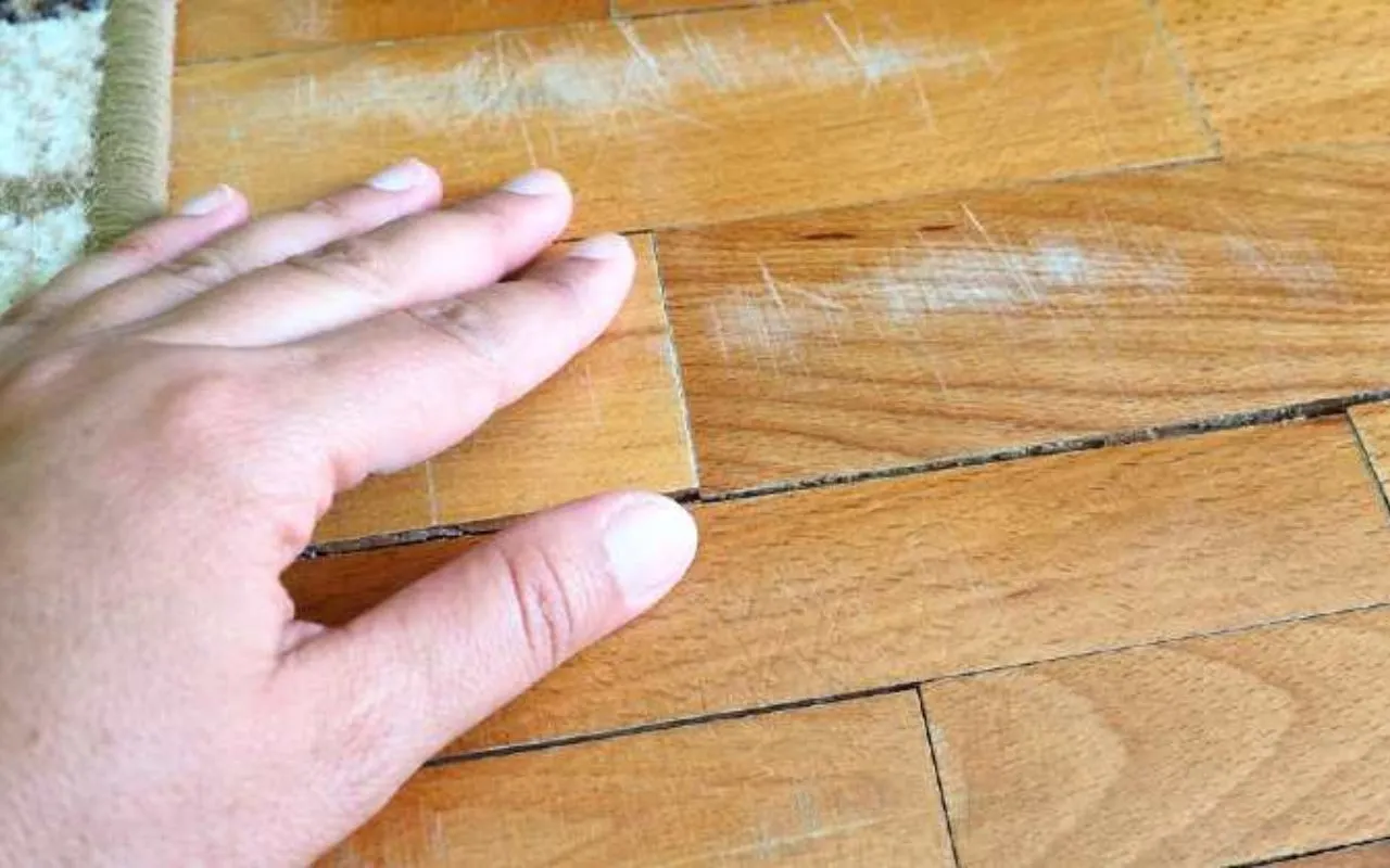 Attenzione al calore: rovina i pavimenti in legno