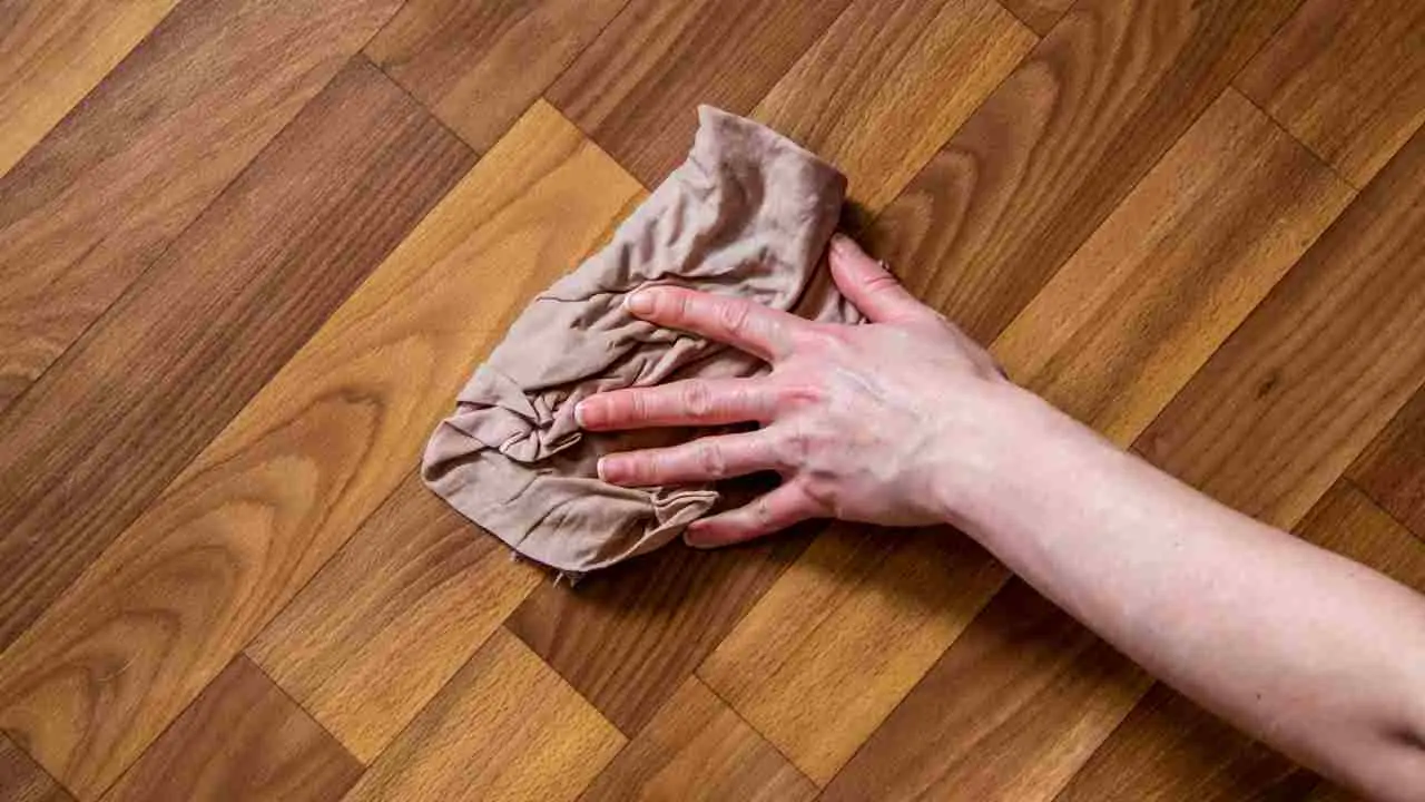 Come pulire i pavimenti in parquet senza rovinarli